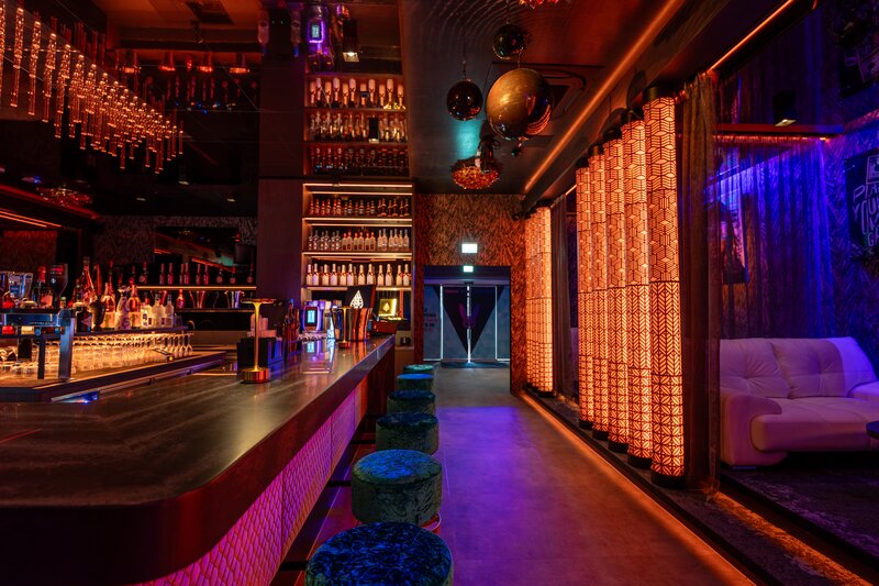 Club Vip Divin in inima Vienei- Trasportul este asigurat !